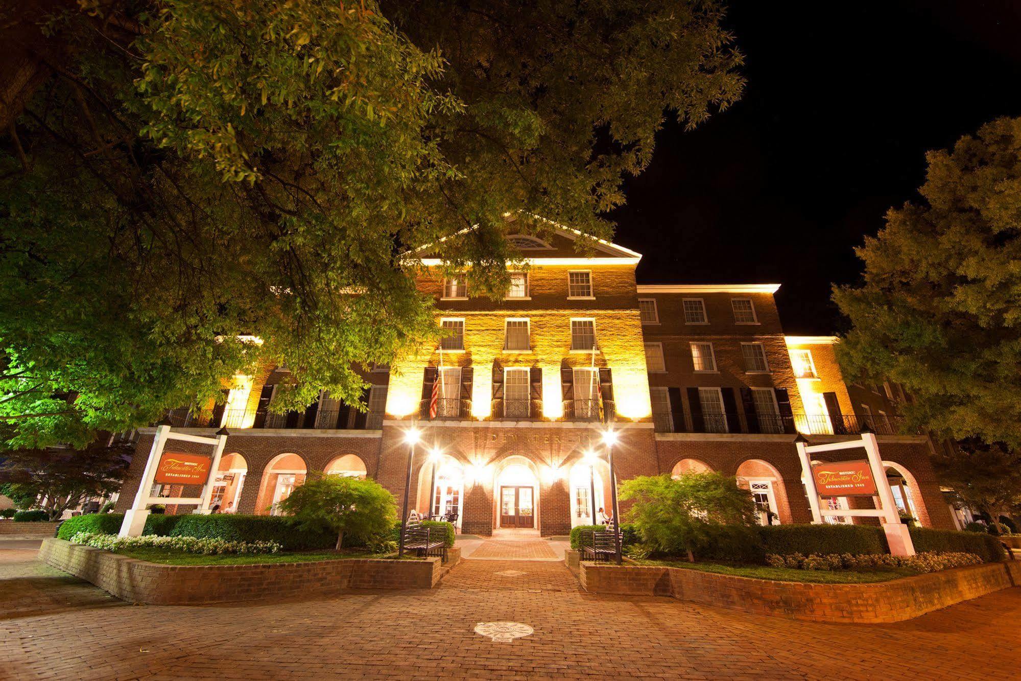 The Tidewater Inn Easton Bagian luar foto