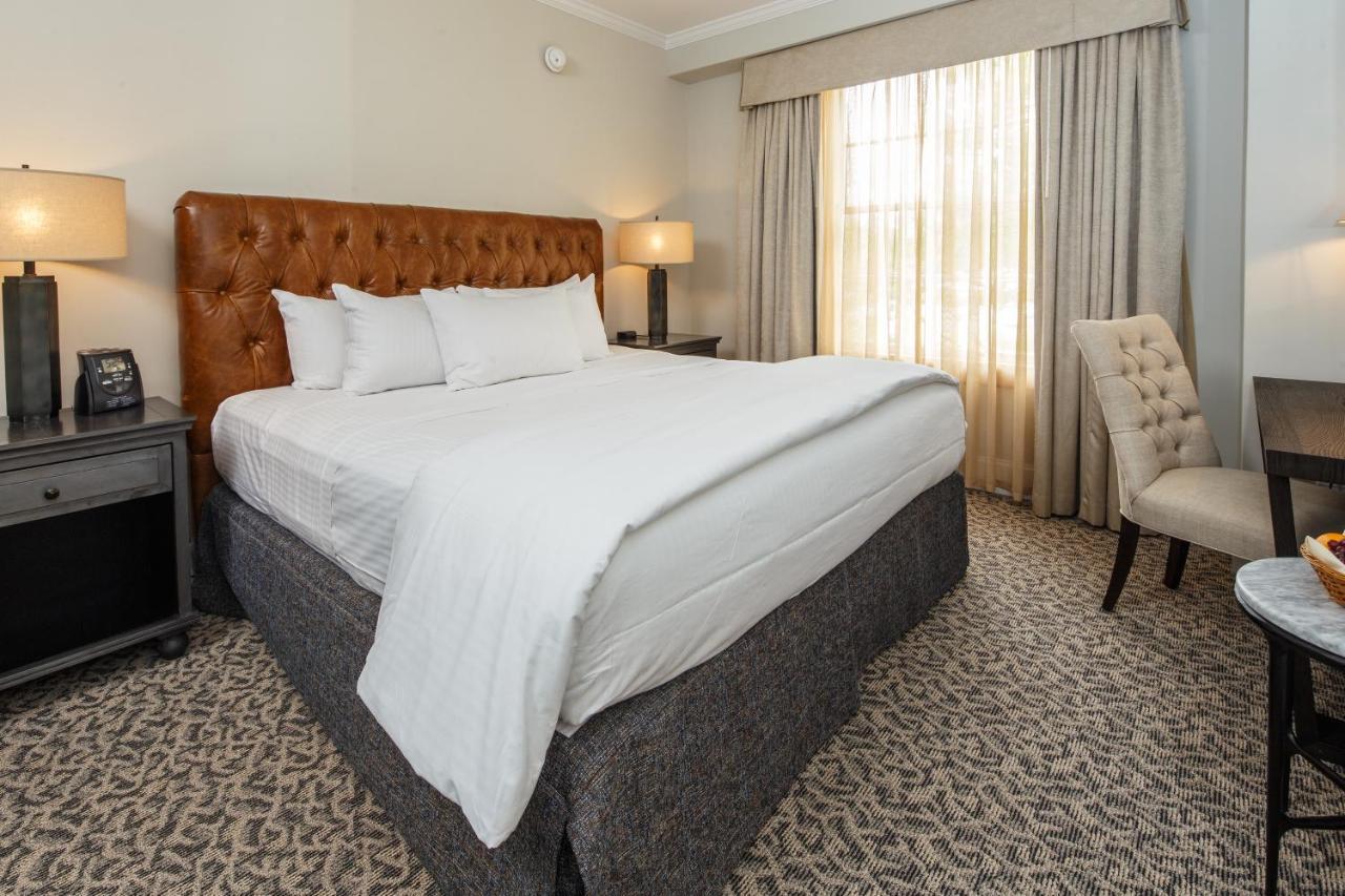 The Tidewater Inn Easton Bagian luar foto